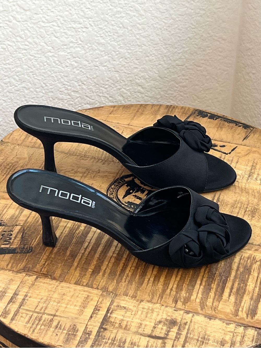 Moda Black Satin Dress Mules Open Toe Knot Rosette Kitten Heel Slides 9M